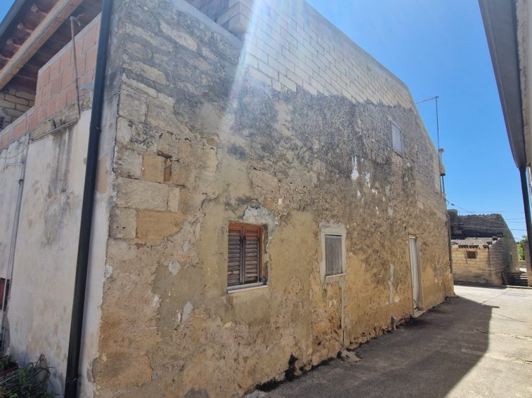 Immobile residenziale · Mazzarrone (Catania)