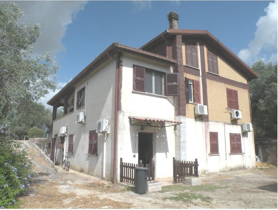 Immobile residenziale · Fara in Sabina (Rieti)